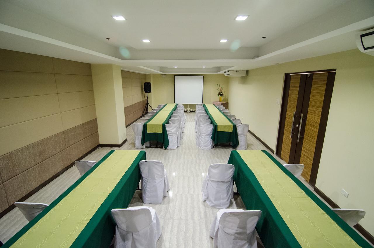 Madison Hotel Phl Iloilo City Exterior photo